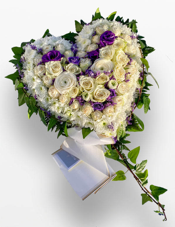 Hjerte HJ 02 - blomsterhjerte i lilla og hvitt