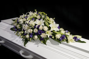 Coffin ornament 001